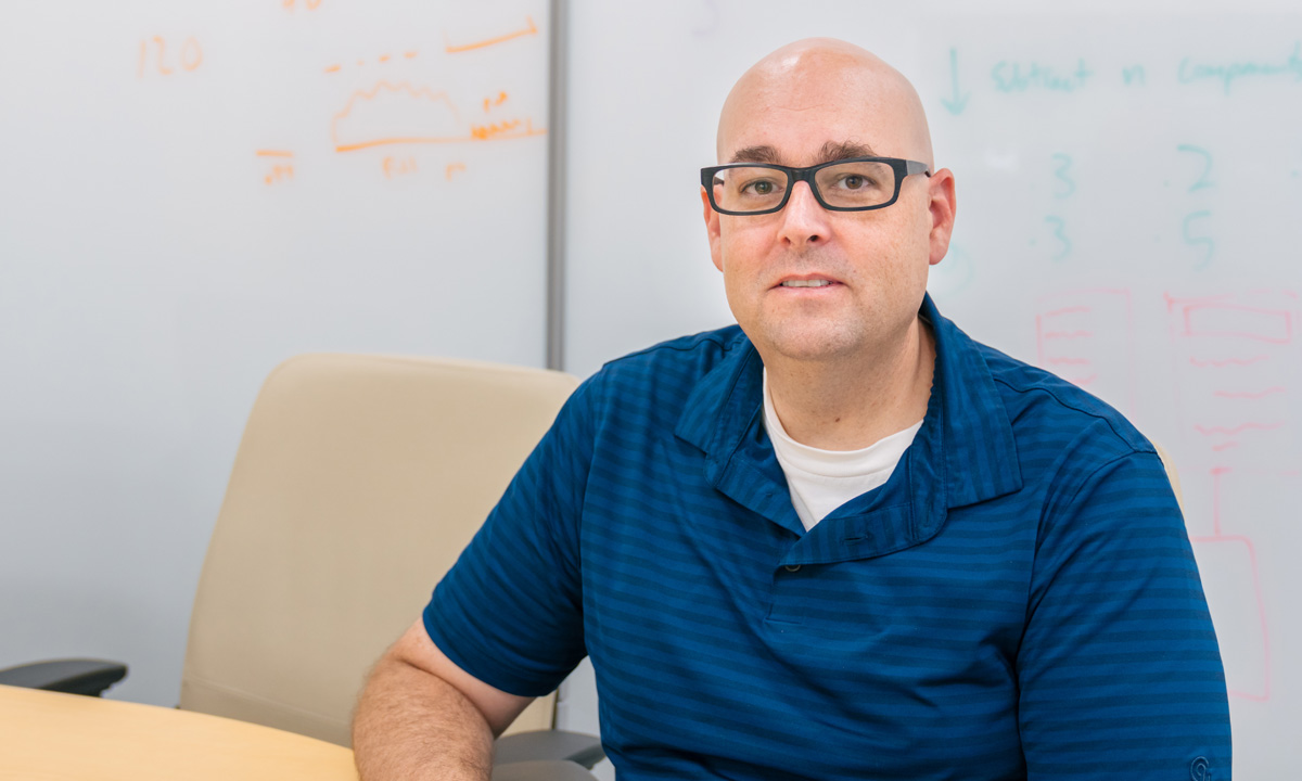 Bioinformatics Scientist Keith Simmon