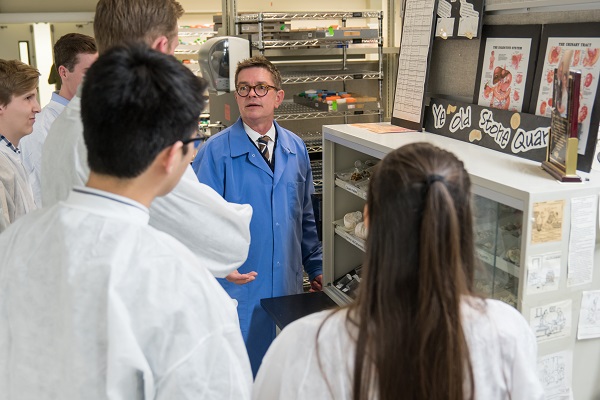 BYU Bioinformatics Student Tour of ARUP Kidney Stone Quarry