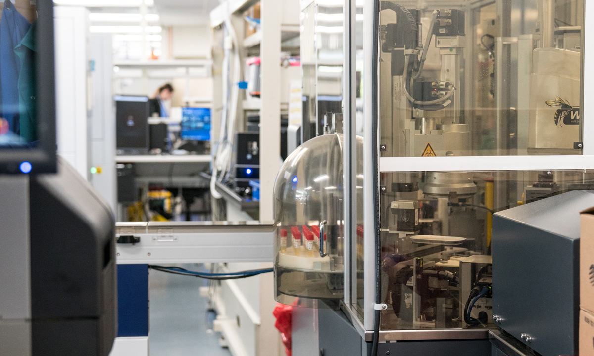 A new automation in ARUP's Bacteriology Lab
