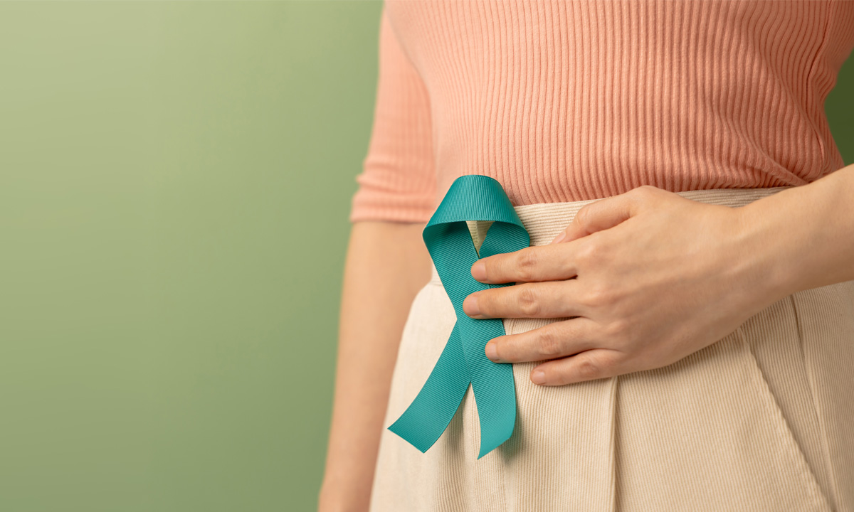 Illustration of a yellow silhouette head on a background of blue silhouette heads. Red dots on the yellow silhouette reach out to the blue silhouettes.